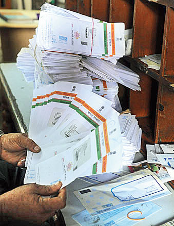 Aadhaar card distribution, Kidderpore Post Office