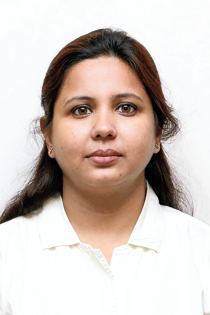 Moushumi Kumar, housewife