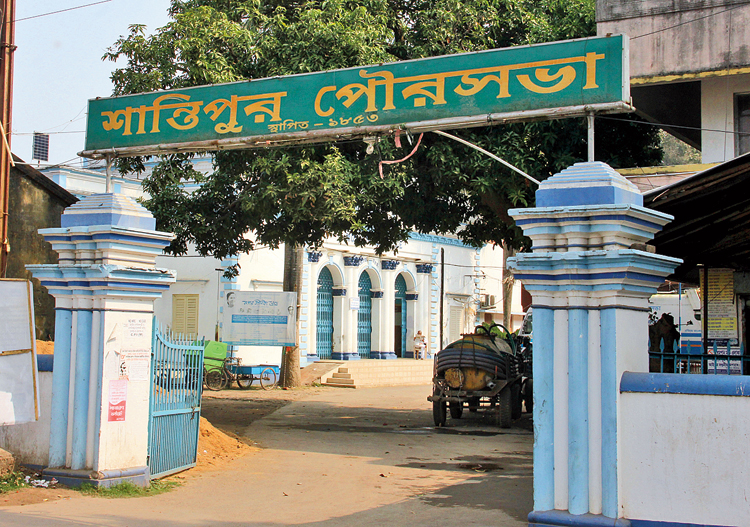 The entrance to Santipur municipality headquarters. 
