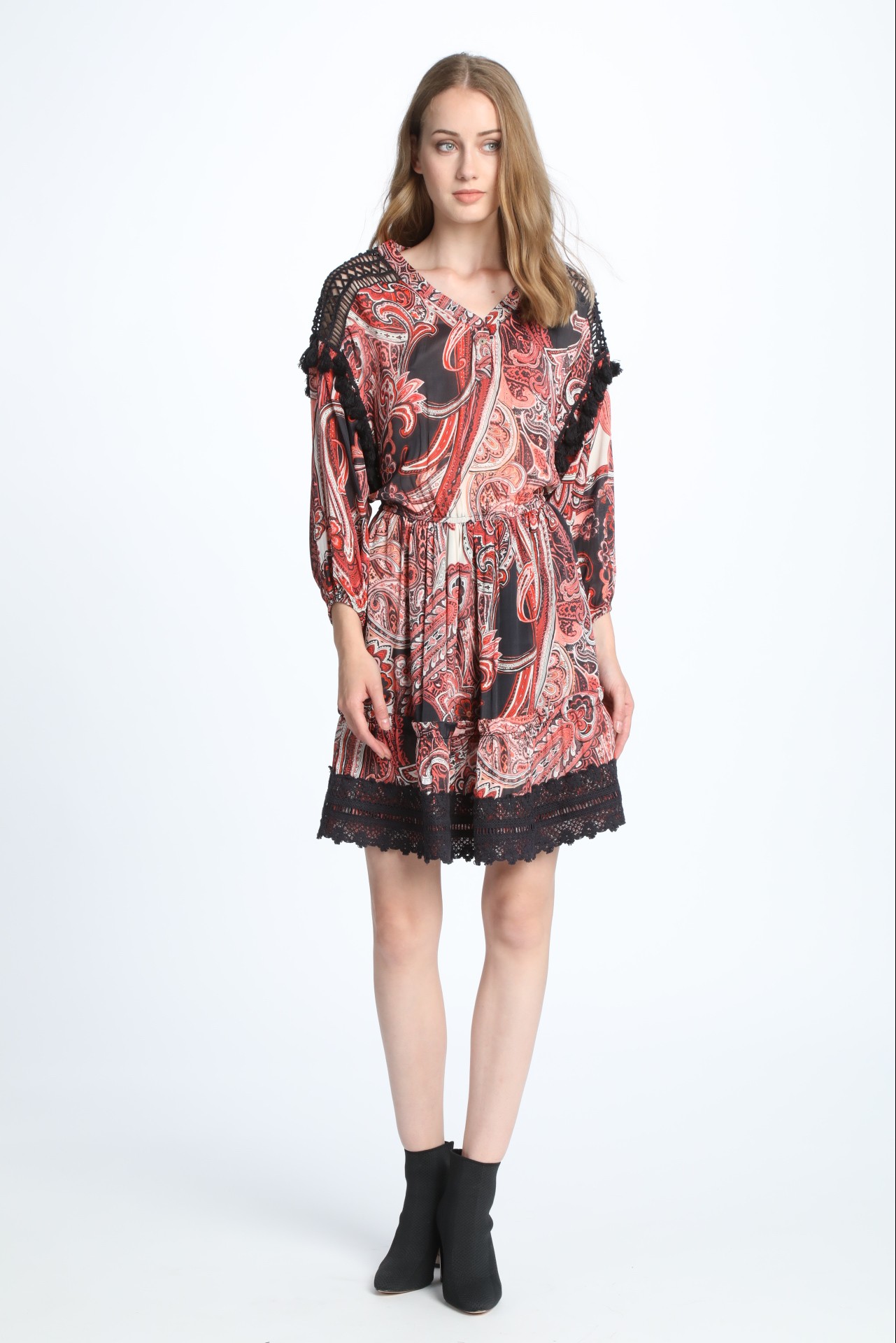 Think repetitive motifs and ditsy