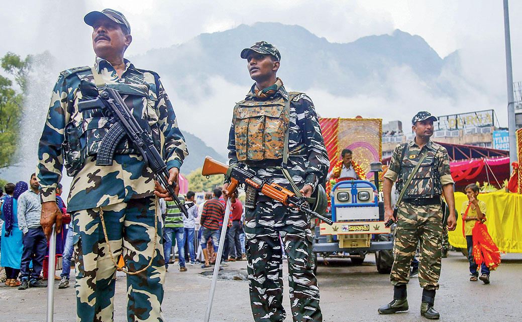 Delhi keeps word; CRPF troops start arriving to sanitise National Highways  : 18th June, 2010 E-Pao! Headlines