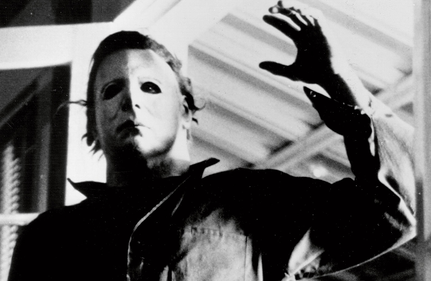 Halloween (1978)
Director John Carpenter’s Halloween follows the story of the evil Michael Myers, who killed his own sister as a six-year-old, dressed in a clown costume. This terrifying masterpiece is cult in the horror film genre in its own right.