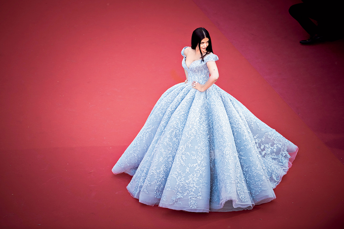 Cannes 2023: When it took 3,000 hours to make Aishwarya Rai Bachchan's  butterfly gown