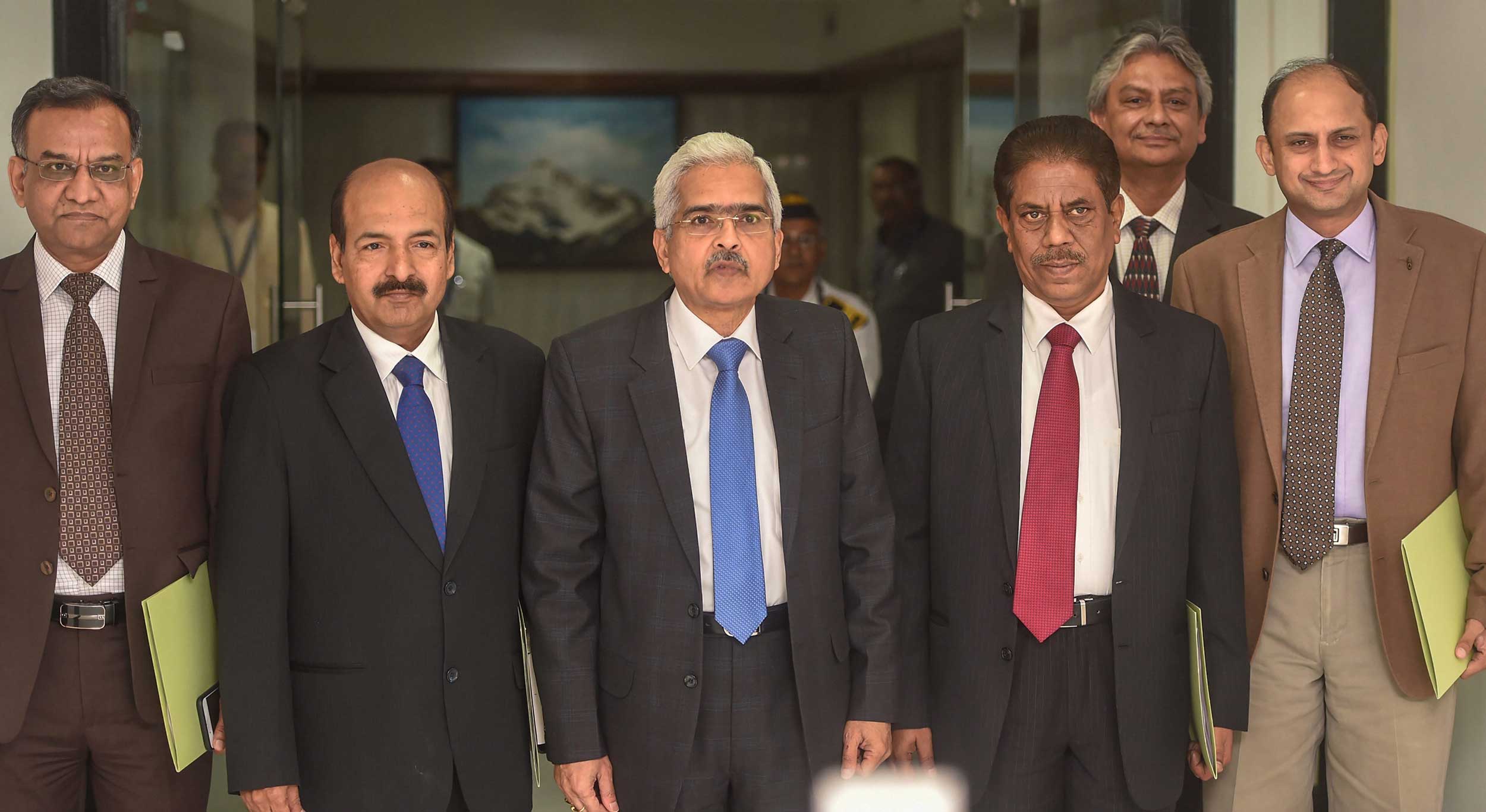 RBI governor Shaktikanta Das along with deputies arrive for RBI's bi-monthly policy review, in Mumbai, on April 4, 2019. Das said since the last meeting of the panel in April, greater clarity had emerged about the evolving macroeconomic situation.