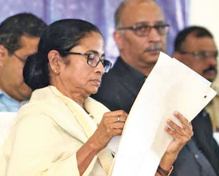 Mamata Banerjee voices poll anguish - Telegraph India