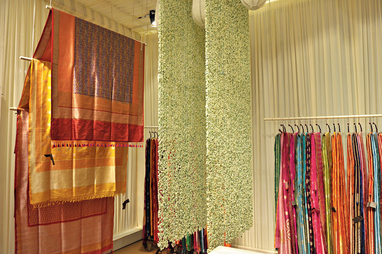 Tantuvi that got the “fragrance of Benaras along with the colours of Benaras”.