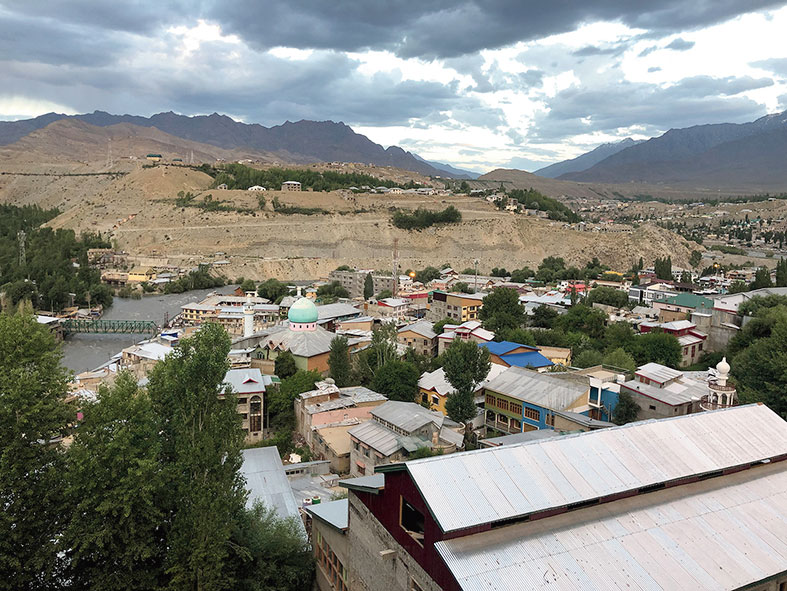 Desolate and depeopled during the war, Kargil has more than recovered its original mien. A retail hub and popular night-halt for tourists travelling to and back from Leh and Zanskar, Kargil now has more than a dozen hotels, tens of eateries and a mounting population that has burst frontiers and clambered up the surrounding plateaux.